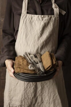 Ferm LIVING Hale Apron, Sand 6 Ferm LIVING Hale Apron, Sand -Kitchen Utensils Shop 07 11891