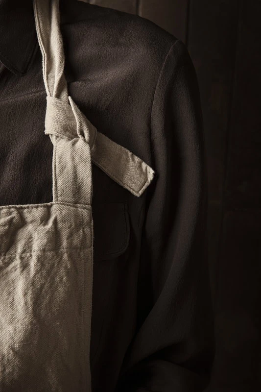 Ferm LIVING Hale Apron, Sand 2 Ferm LIVING Hale Apron, Sand - Image 2