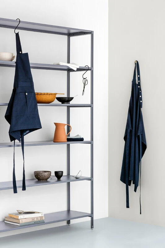 The Organic Company Creative And Garden Apron, Black 4 The Organic Company Creative And Garden Apron, Black - Image 4