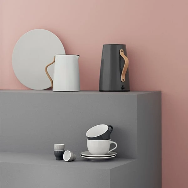 Stelton Emma Vacuum Jug, Dark Grey 2 Stelton Emma Vacuum Jug, Dark Grey - Image 2