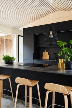 MENU Bottle Grinder, 2 Pcs, Brushed Brass - Walnut 7 MENU Bottle Grinder, 2 Pcs, Brushed Brass - Walnut -Kitchen Utensils Shop 38 Hetena Finlog 004