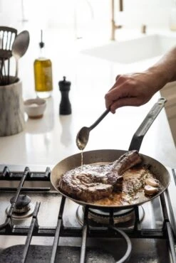 De Buyer Mineral B Steak Pan 28 Cm -Kitchen Utensils Shop 5616 ambiance 1