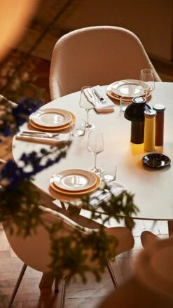 HAY Salt & Pepper Mill, M, Yellow -Kitchen Utensils Shop AAC 127 Flamiber cream A5 chrome base PC Portable black Salt and Pepper yellow Salt and Pepper terracotta Sunday Cutlery Enamel Dish sprinkle black