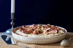 Arabia Uunikokki Pie Dish 28 Cm -Kitchen Utensils Shop ARABIA Joulukalenteri Uunikokki piirakkav