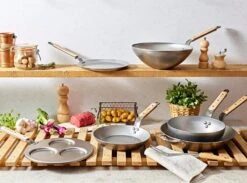 De Buyer Mineral B Bois Country Pan, 24 Cm 8 De Buyer Mineral B Bois Country Pan, 24 Cm -Kitchen Utensils Shop GAMME MINERAL BBOIS ambiance 2 1