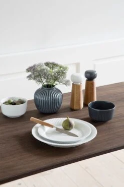 Kähler Hammershøi Grinder, 17,5 Cm, Anthracite 9 Kähler Hammershøi Grinder, 17,5 Cm, Anthracite -Kitchen Utensils Shop Hammersh i 005 1