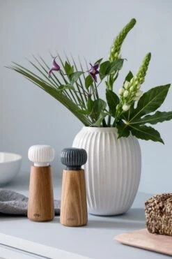 Kähler Hammershøi Grinder, 17,5 Cm, White 7 Kähler Hammershøi Grinder, 17,5 Cm, White -Kitchen Utensils Shop Hammersh i3