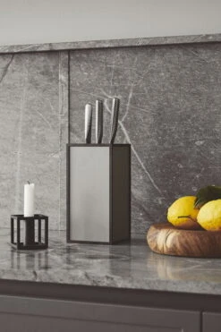 By Lassen K'Block Knife Holder/container, Dark Grey -Kitchen Utensils Shop Heg Mller 210622 byLassen Sllerd og kvanum10704