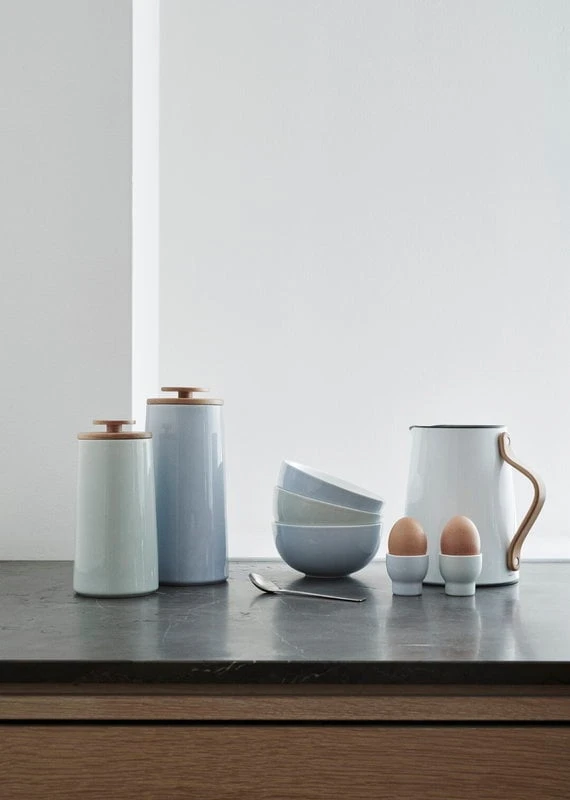 Stelton Emma Vacuum Jug For Tea, Grey 2 Stelton Emma Vacuum Jug For Tea, Grey - Image 2