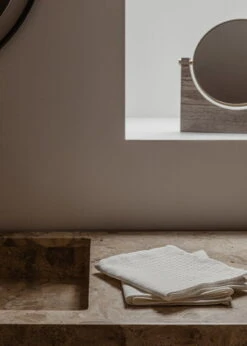 MENU Graphium Tea Towel, 2 Pcs, Ecru -Kitchen Utensils Shop MENU Graphium Tea Towel Troides Tea Towel Pepe Marble Mirror