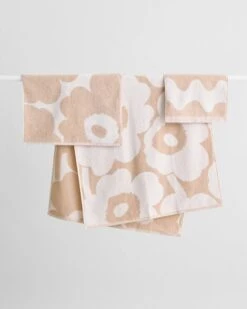 Marimekko Pieni Unikko Kitchen Towel, Off White - Beige -Kitchen Utensils Shop MM Cont Unikko towels beige