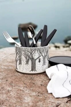 Arabia Moomin Jar, 0,7 L, True To Its Origins -Kitchen Utensils Shop MOOMIN true to its origins6