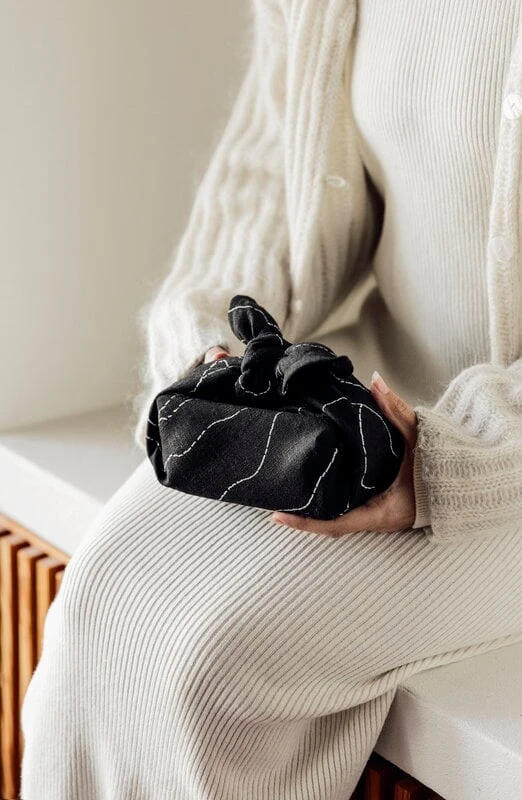 Saana Ja Olli Rakkauden Meri Tea Towel/place Mat, Black - White 3 Saana Ja Olli Rakkauden Meri Tea Towel/place Mat, Black - White - Image 3