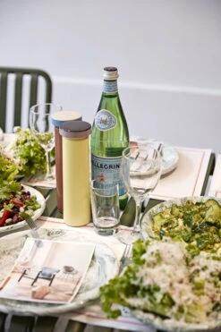 HAY Salt & Pepper Mill, M, Terracotta 8 HAY Salt & Pepper Mill, M, Terracotta -Kitchen Utensils Shop Salt and Pepper M yellow Salt and Pepper M terracotta Soft Ice Dinner Plate green