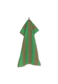 Ferm LIVING Hale Tea Towel, Olive - Green 8 Ferm LIVING Hale Tea Towel, Olive - Green -Kitchen Utensils Shop fermLIVING SS22 HaleTeaTowel Olive Green 1104265372 pack 2