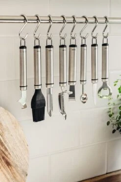 Heirol Steely Peeler, Moving Blade, 20 Cm 5 Heirol Steely Peeler, Moving Blade, 20 Cm -Kitchen Utensils Shop kuorimaveitsi 20 cm liikkuva tera steely 1 1