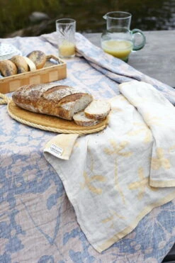 Lapuan Kankurit Friida Towel, Linen - Cloudberry -Kitchen Utensils Shop lapuankankurit villiyrtit tablecloth blueberry cinnamon and friida towel linen cloudberry 1