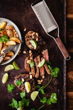 Microplane Master Series Coarse Grater -Kitchen Utensils Shop mp Master Series Coarse Blade horseradish marinade BBQ beef 28529