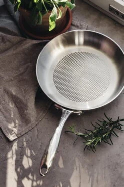 Heirol Allsafe Pro Frying Pan, 24 Cm 11 Heirol Allsafe Pro Frying Pan, 24 Cm -Kitchen Utensils Shop paistinpannu 24 cm allsafe pro 5 kerros 2
