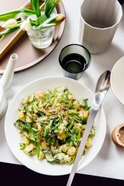 FDB Møbler V27 Ildpot Deep Dish, Round, Extra Large 7 FDB Møbler V27 Ildpot Deep Dish, Round, Extra Large -Kitchen Utensils Shop ruoka japani suvi kesalainen10