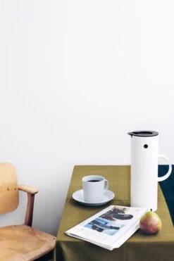 Stelton EM77 Vacuum Jug 1,0 L, White -Kitchen Utensils Shop stelton termos suvi kesalainen